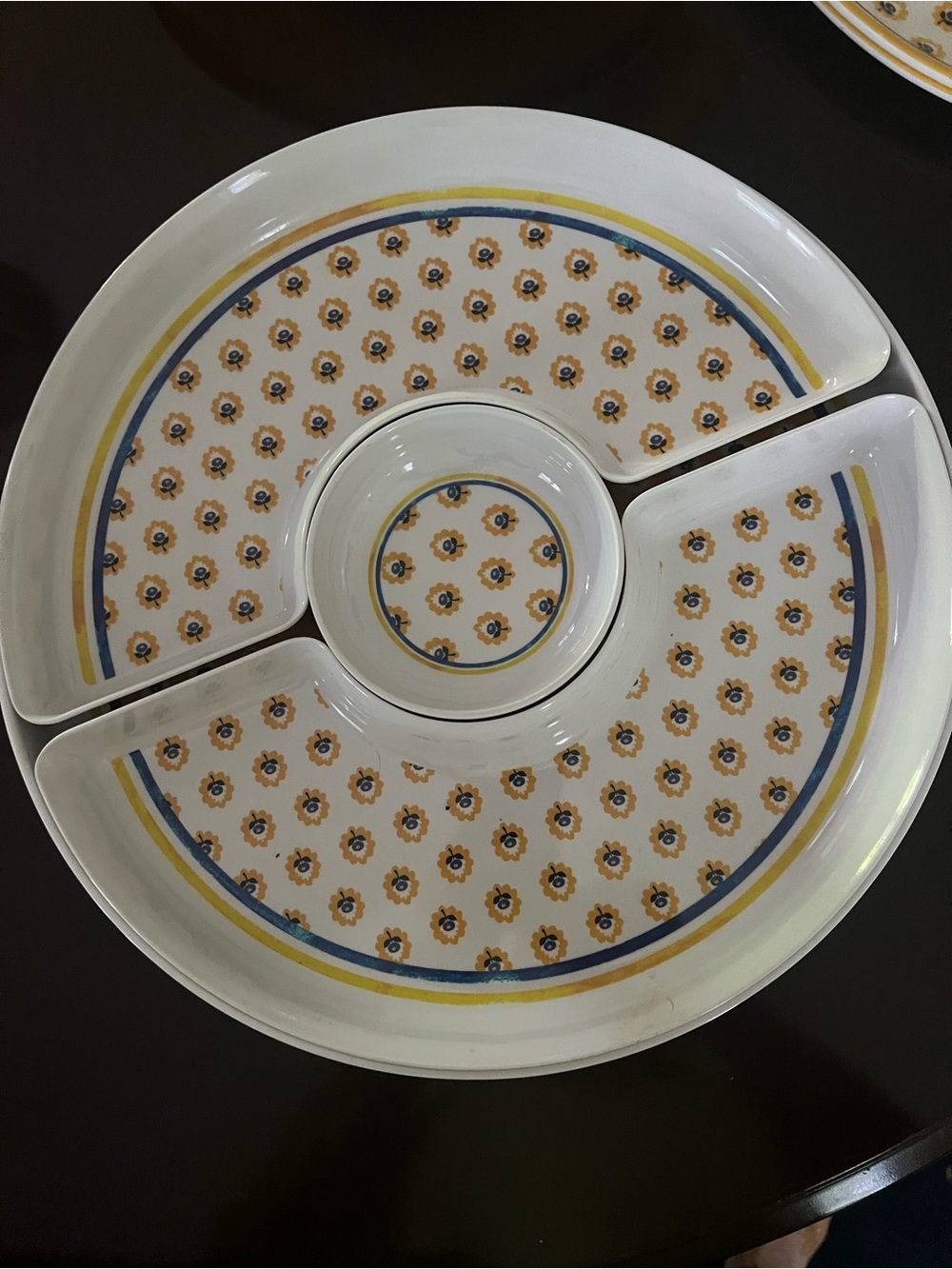 Le Cadeaux Melamine Fleur de Provence Yellow Chip & Dip 15